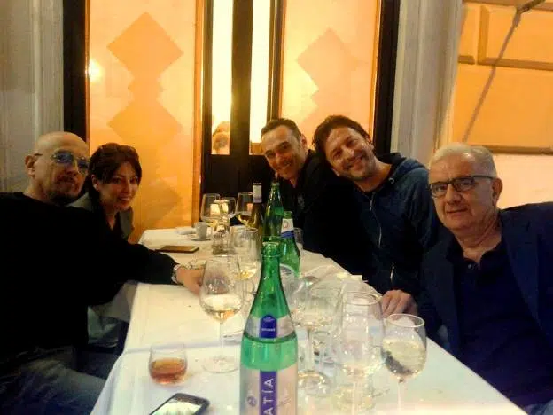 Entra in contatto con il comico romagnolo più sburone Giuseppe Giacobazzi