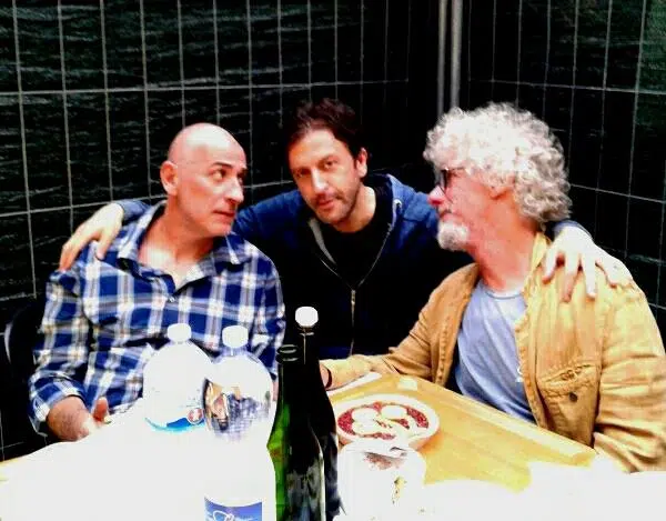 Cabarettisti per organizzare feste private in azienda comicità a domicilio