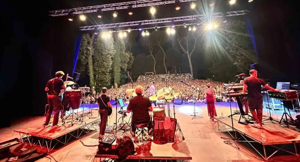 Cabaret in musica: comici con la band per eventi 