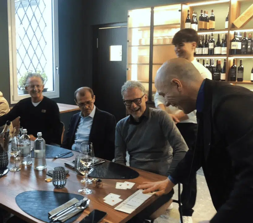 Magia e mentalismo conditi di ironia per eventi aziendali con Lalo Magic Show